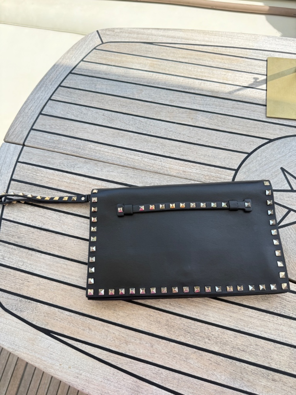 Valentino Garvanni Nappa Watercolor Rockstud Wristlet Clutch in Black Pre-Owned - Picture 7 of 7